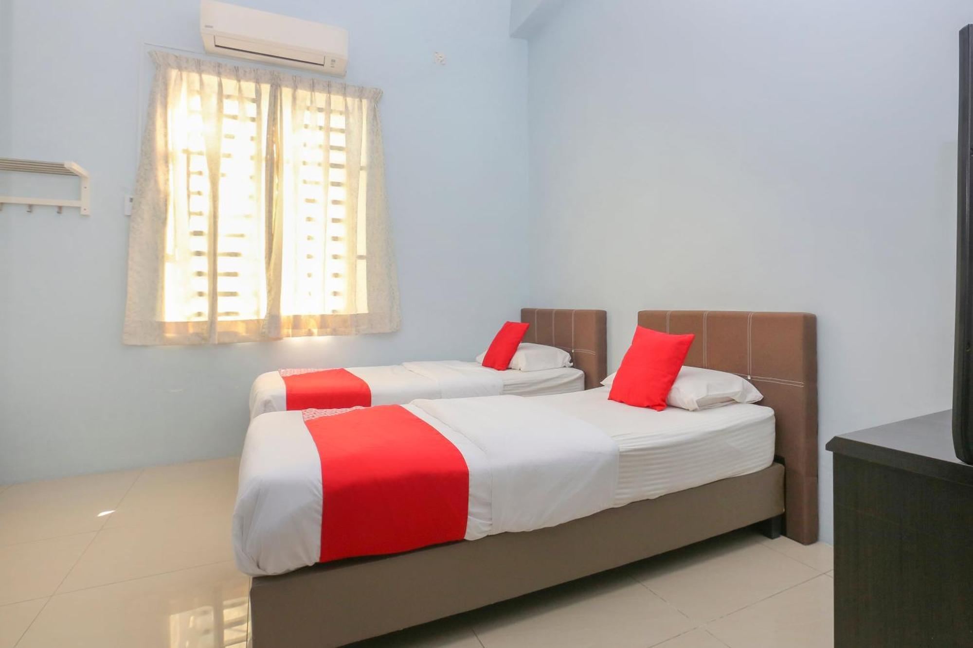 Oyo 90132 Come Inn Premium Kuala Terengganu Extérieur photo